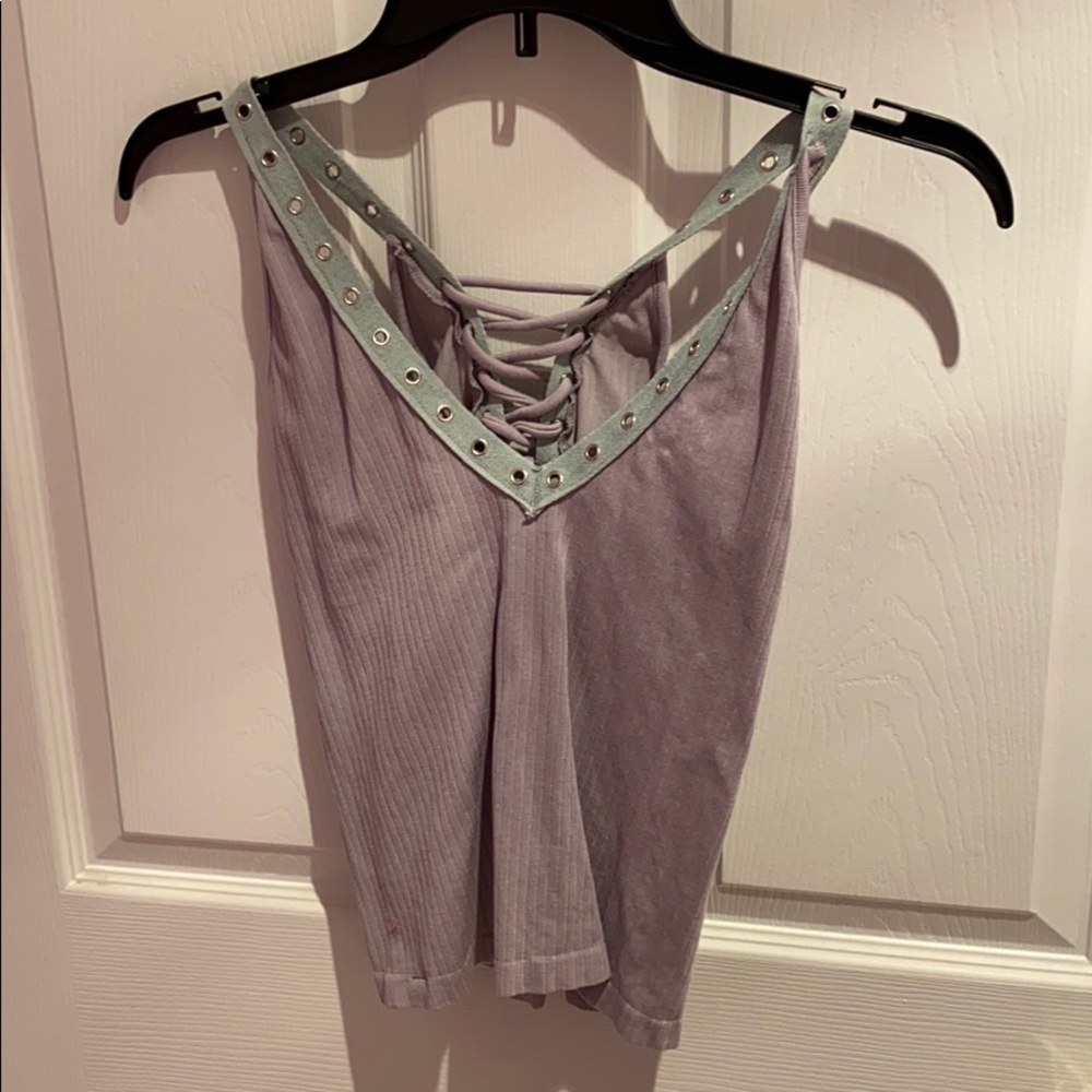 Reversible tank top (can wear either side front)